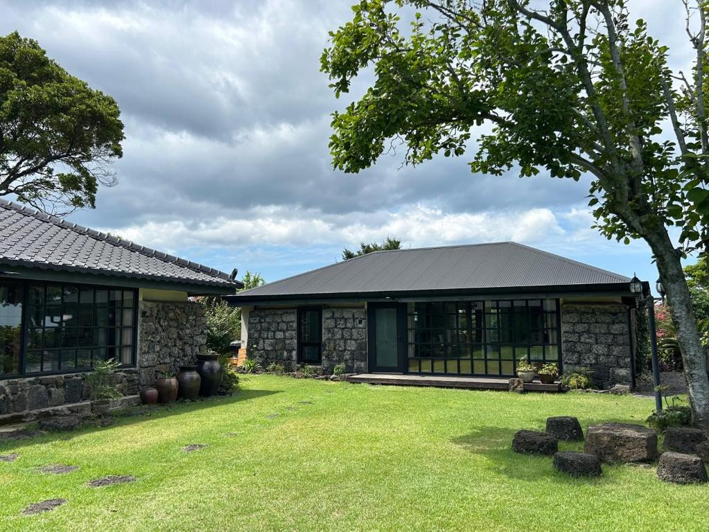 Imjingotaek Hanok Stay Jeju - 大型双人或双床间