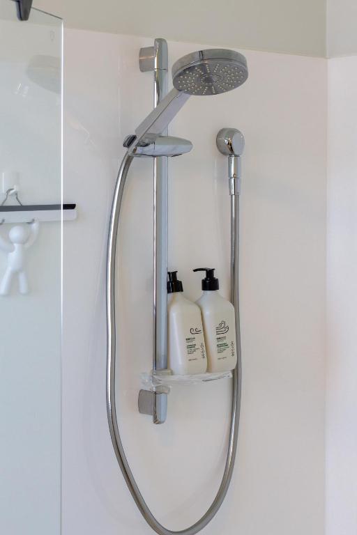 2BR Green Frame Views & Stadium Outlook plus Parking - Resim 3