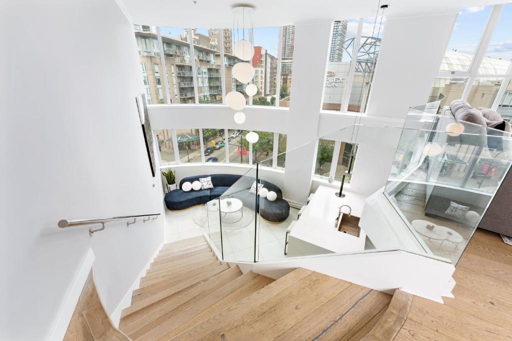 View of The Vancouver Penthouse, 2-Level, Patios, Hot Tub, Vancouver (updated ...