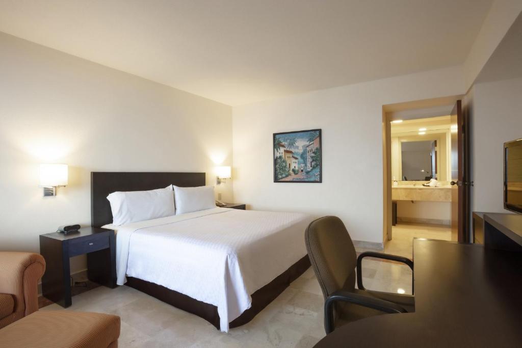 Fiesta Inn Veracruz Boca Del Rio - Habitación Superior Con Cama King