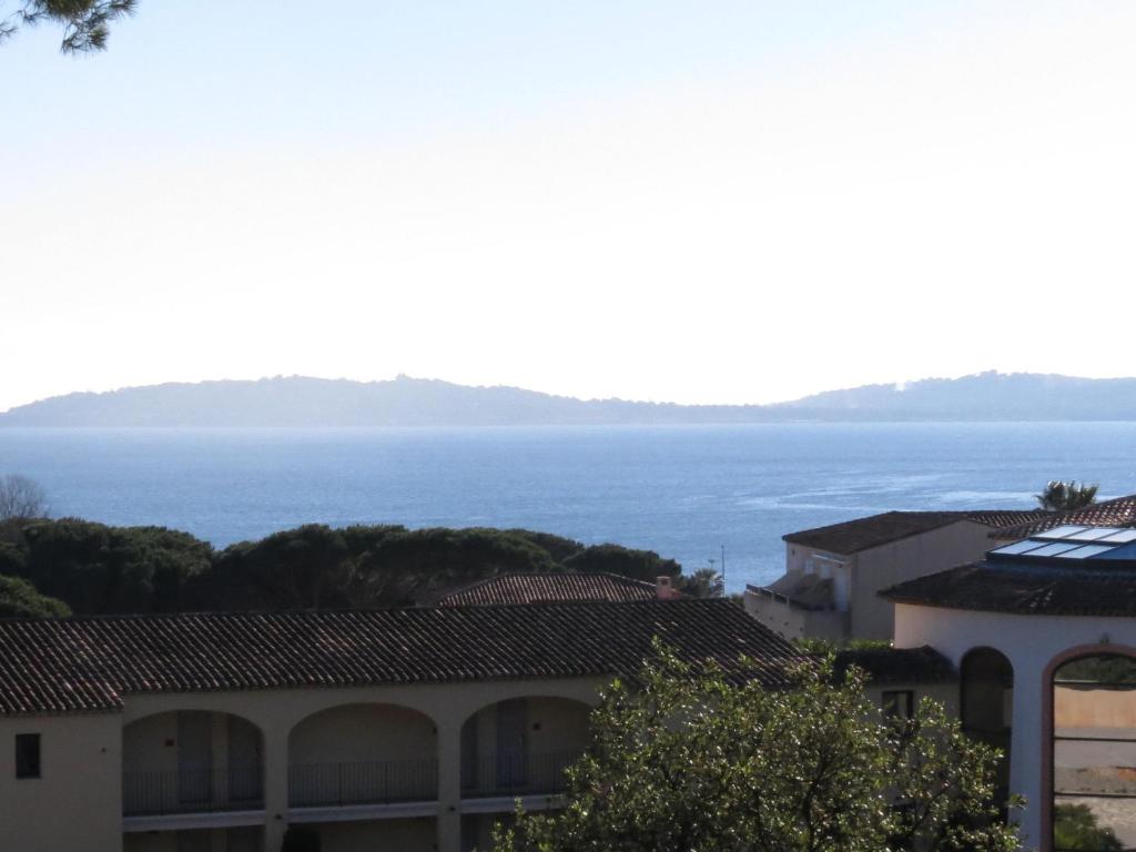 Appartement 2 pièces avec piscine et garage, animaux acceptés à Sainte-Maxime