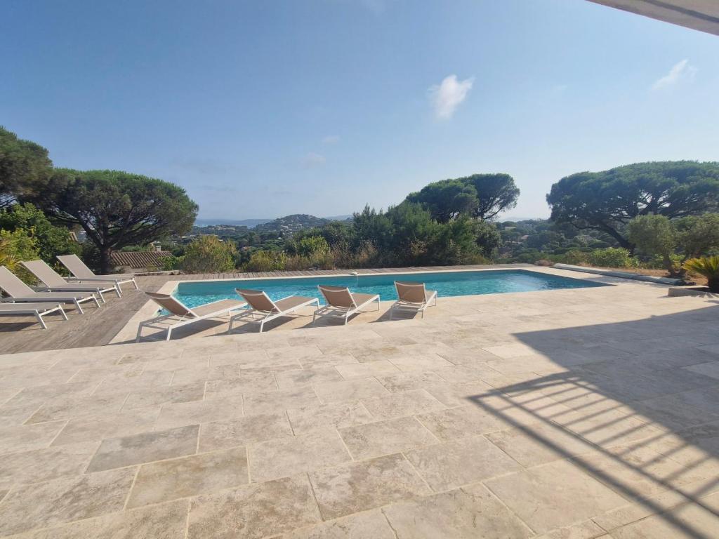 Villa 6 pièces climatisée avec piscine privée à Sainte-Maxime - FR-1-780-67 photo photo 4