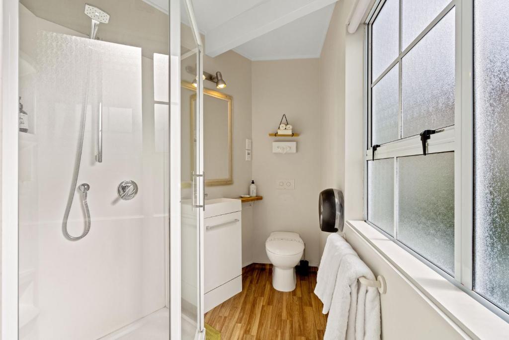 Cottage Mews Motel - Resim 41