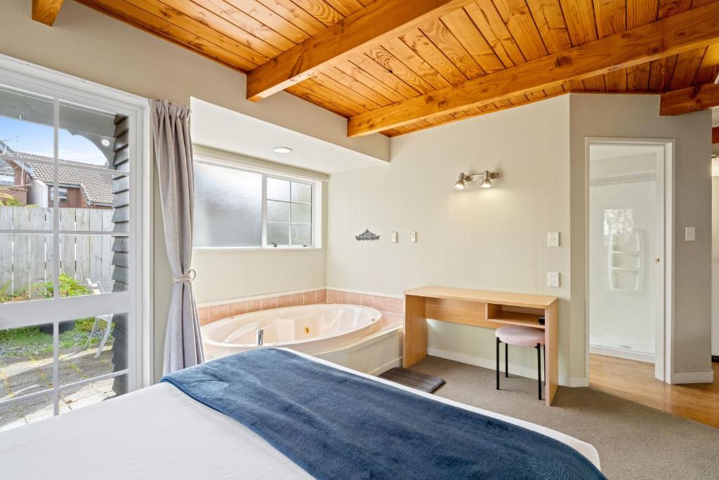 Cottage Mews Motel - Resim 32