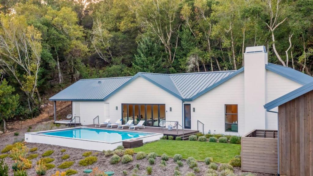 a white house with a swimming pool in the yard at Syrah by AvantStay Hilltop Haven in Sonoma Private Pool Patio in Sonoma