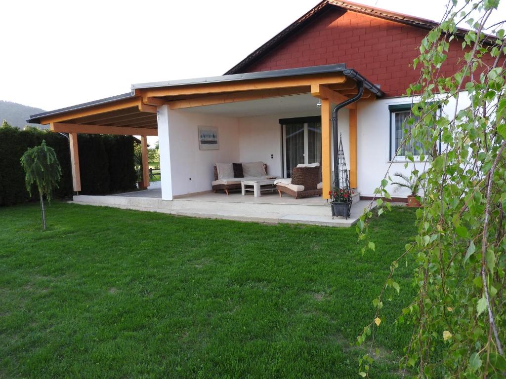 Zahrada ubytování Ferienhaus Mochorko