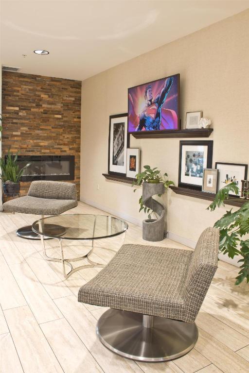 Hampton Inn & Suites Denver-Speer Boulevard photo