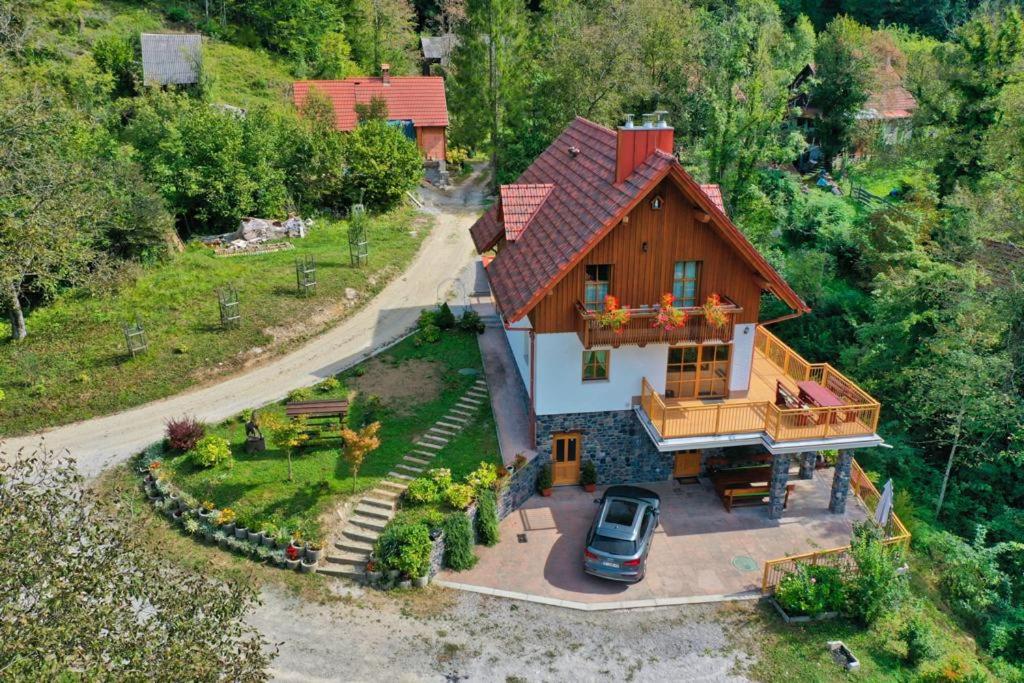 Edificio en el que se encuentra el chalet de montaña
