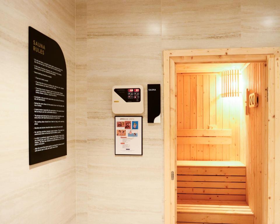 Floral Court Hotel & Residence Sukhumvit 13 - Resim 42