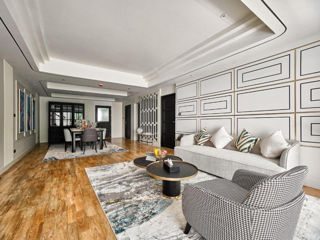 Floral Court Hotel & Residence Sukhumvit 13 - Resim 12