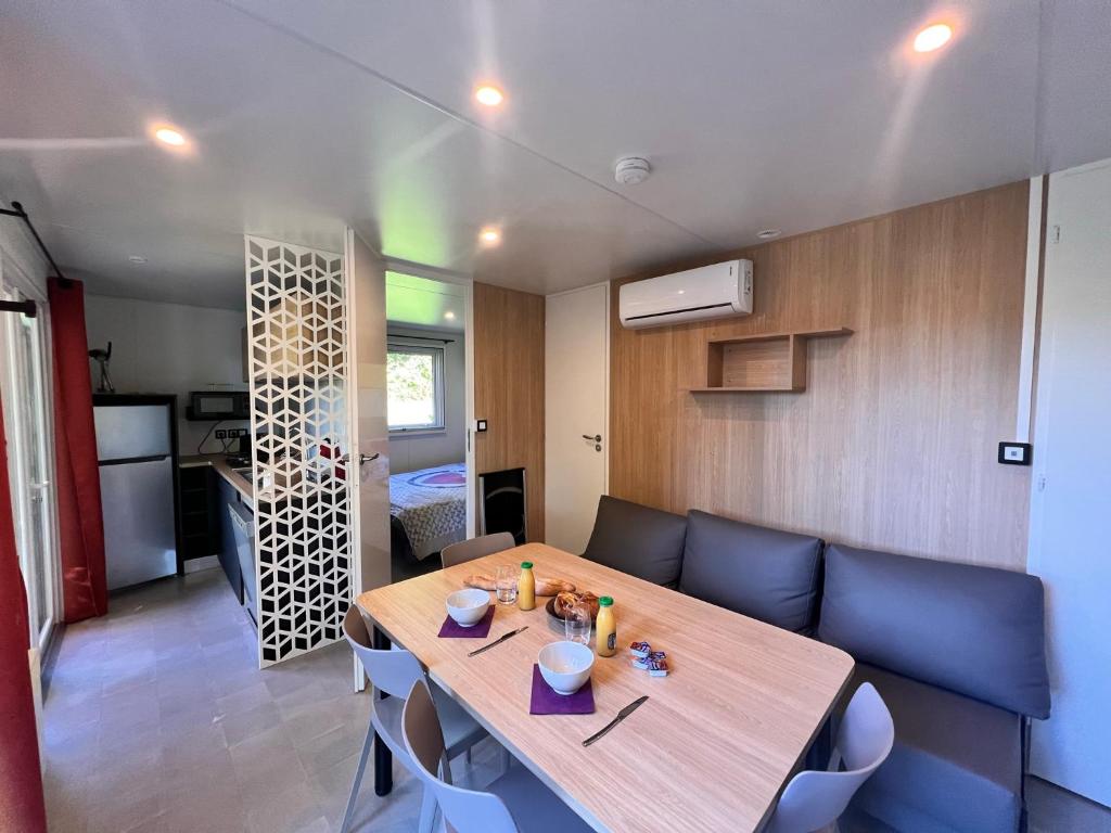 Camping La Grappe Fleurie - コテージ