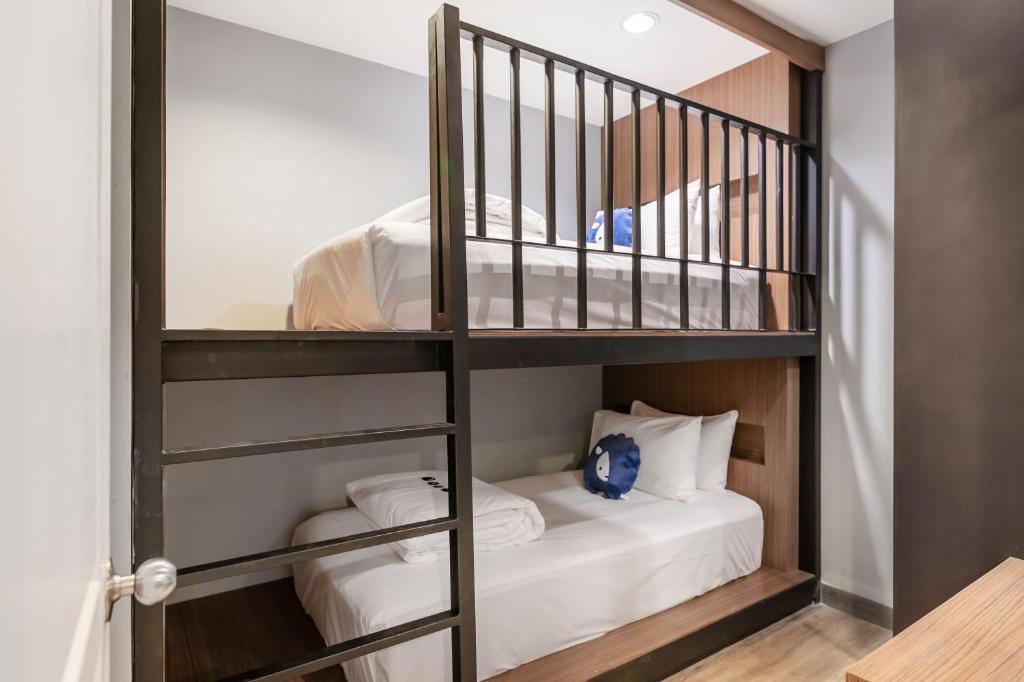 
Deluxe Quadruple Room
