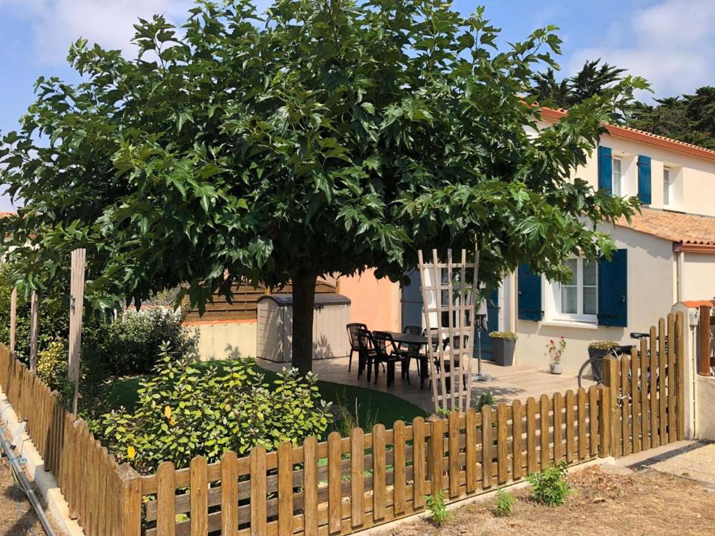 En have udenfor L’Oasis de la Parée Bretignolles