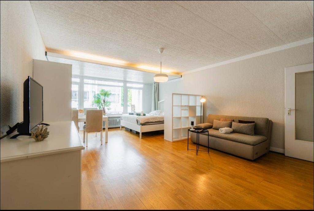 Μια τηλεόραση ή/και κέντρο ψυχαγωγίας στο Ferienapartment in 1A Lage