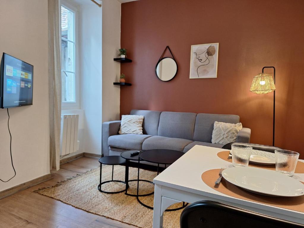 Μια τηλεόραση ή/και κέντρο ψυχαγωγίας στο Appartement Saliora