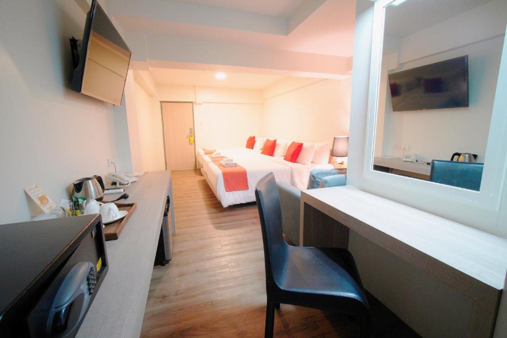 Wild Orchid Villa Bangkok - Resim 33