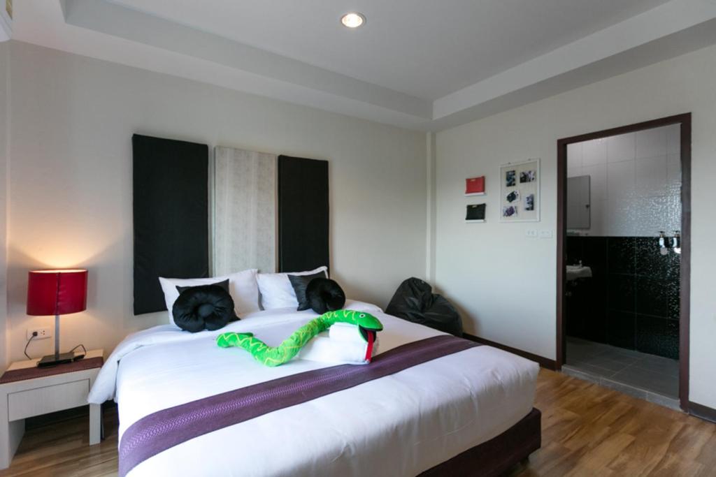 Bangkok River Loka Hotel - Deluxe King Room