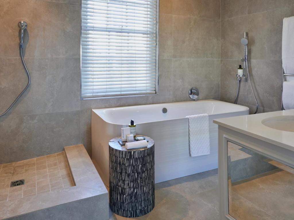 Dock House Boutique Hotel and Spa by NEWMARK - 