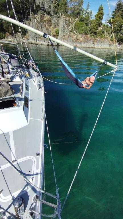 Vivi Bariloche desde el Agua Excursiones nauticas
