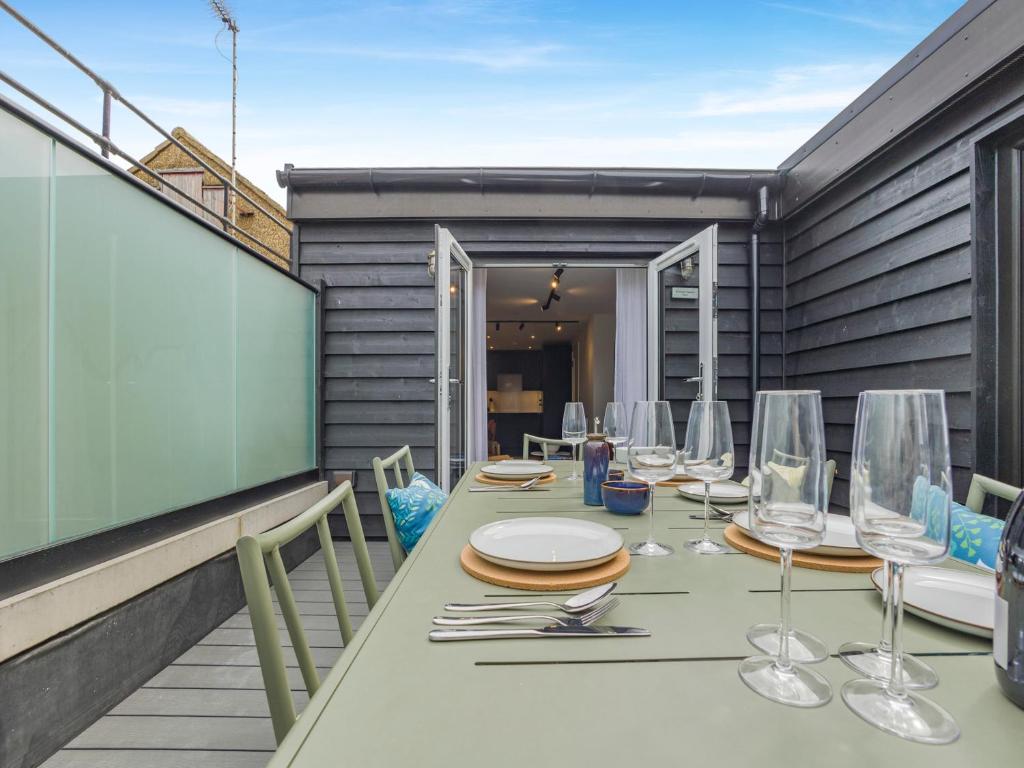 Φωτογραφία από το άλμπουμ του Restharrow - Uk49244 σε Whitstable