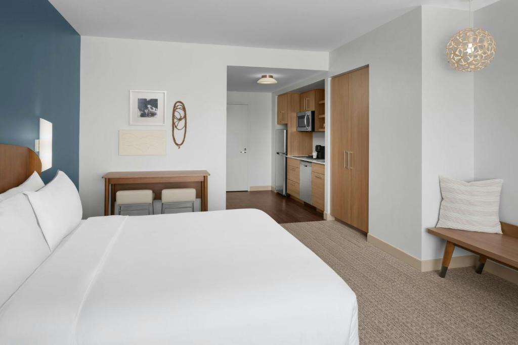 
King Studio Suite with Sofa Bed
