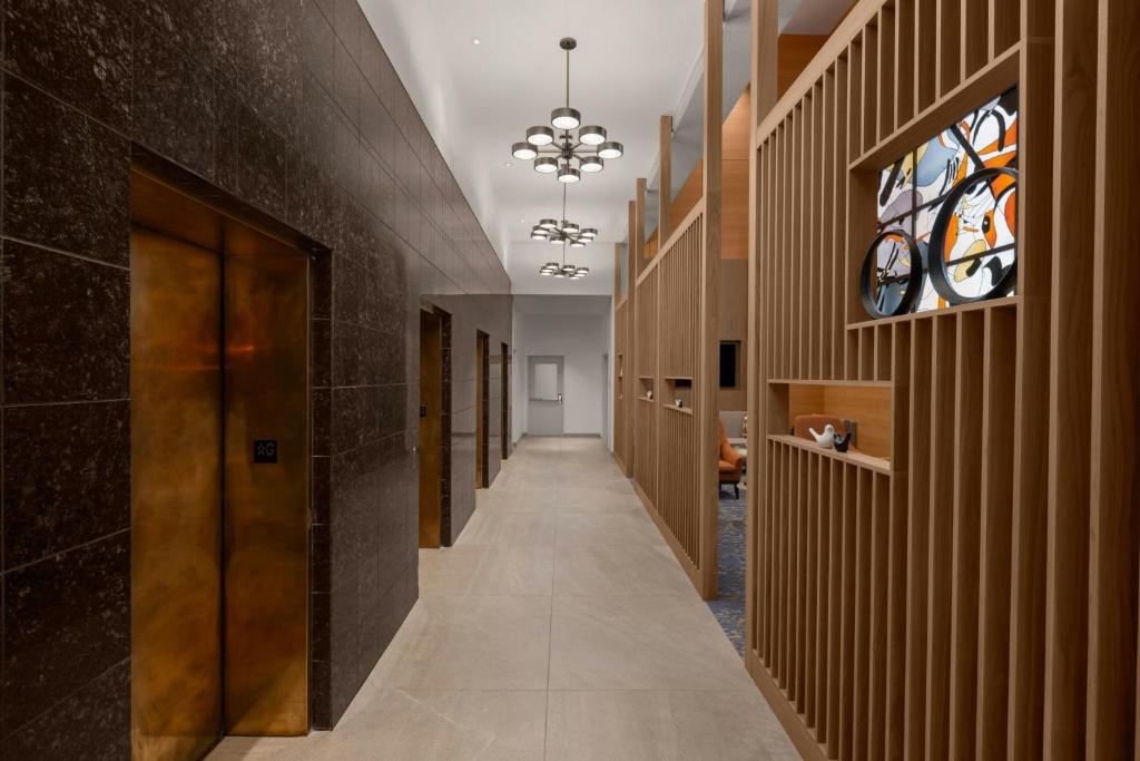 Element Calgary Downtown - Resim 5