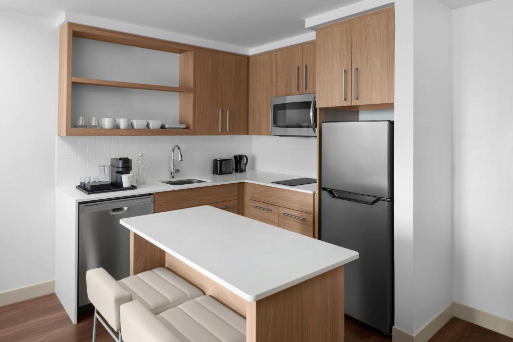 Element Calgary Downtown - Resim 27