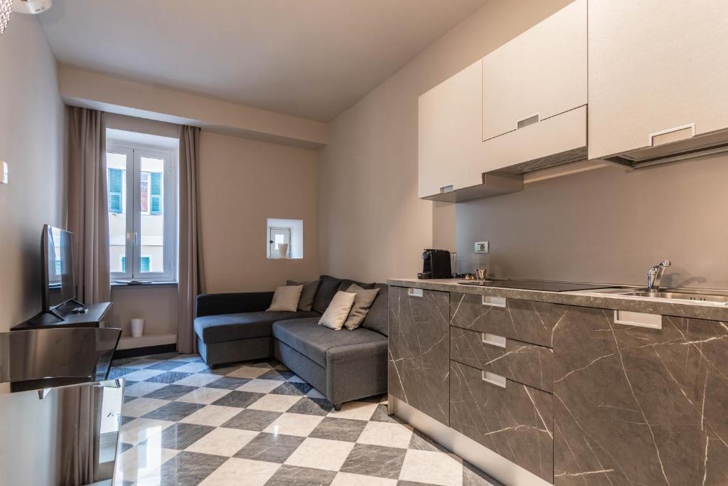 Η κουζίνα ή μικρή κουζίνα στο HNN Luxury Apartments