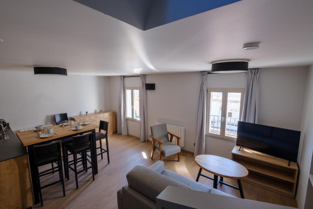 ロン・ル・ソーニエにあるRésidence le 16 - Centre Villeのギャラリーの写真