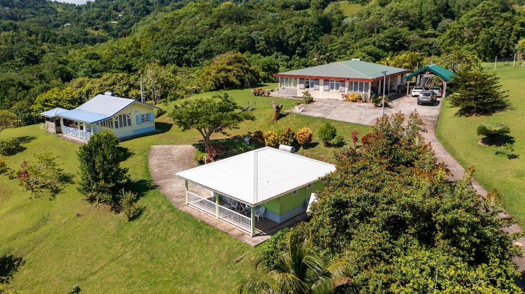 Φυσικό τοπίο κοντά σε αυτή η παραθεριστική κατοικία