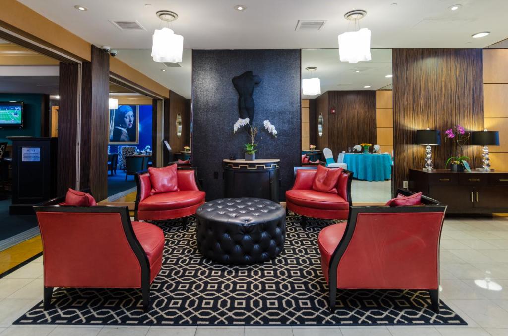 Posezení v ubytování Beacon Hotel & Corporate Quarters