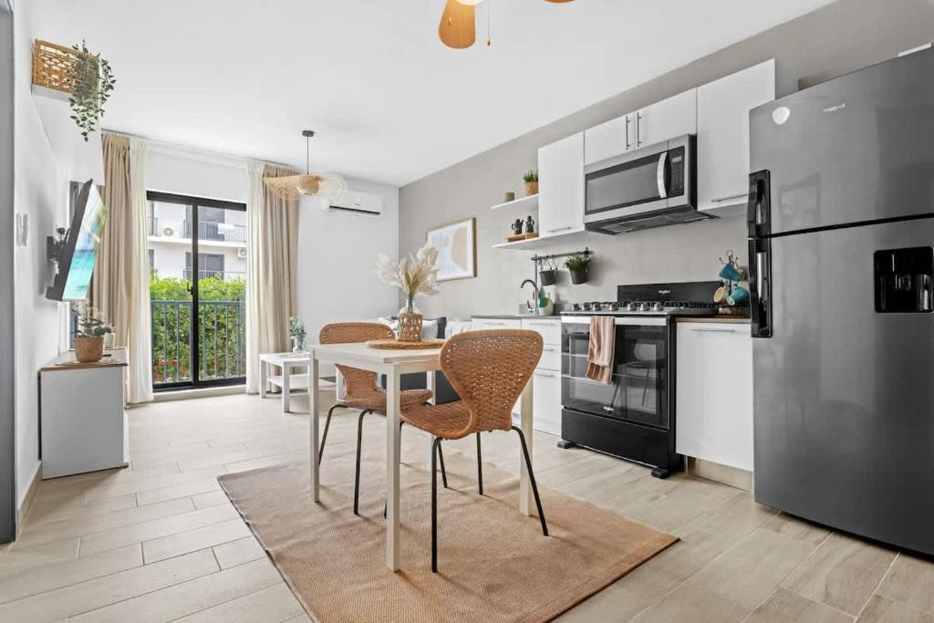 Dapur atau dapur kecil di NOK Cozy 1 BR Apartment in Punta Cana