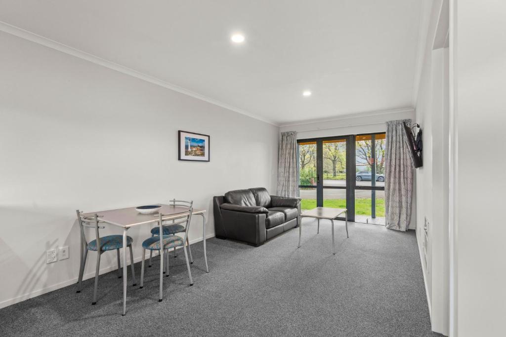 ASURE Oak Estate Motor Lodge - Resim 29