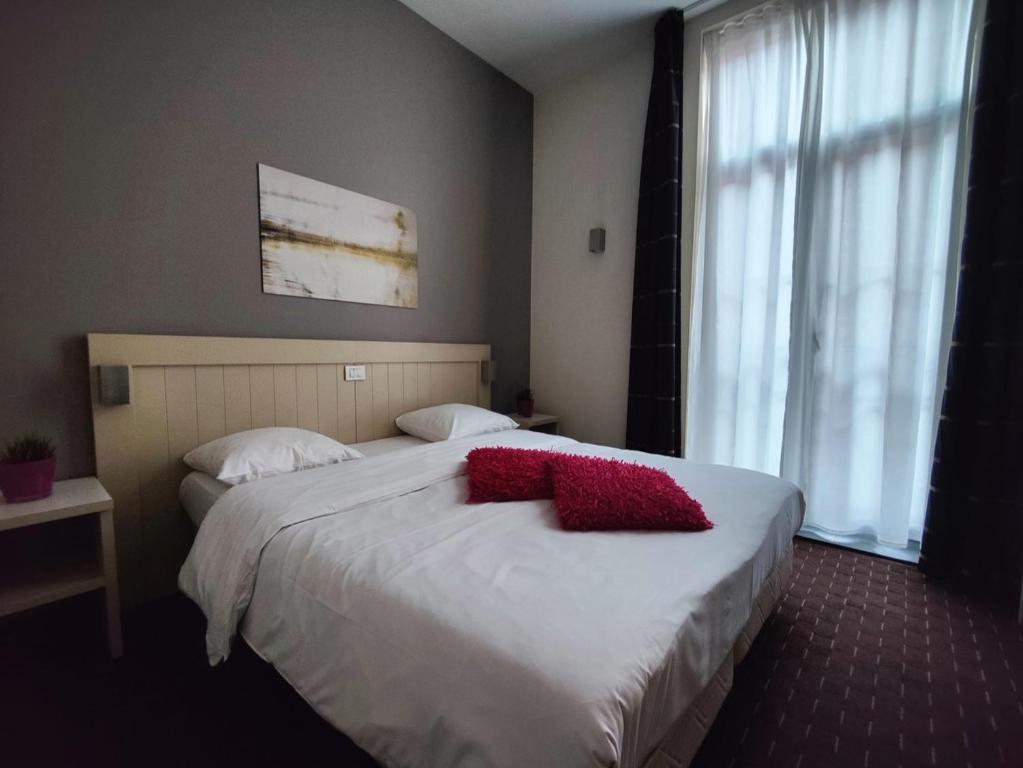 Hotel Florent - Suite De Lujo
