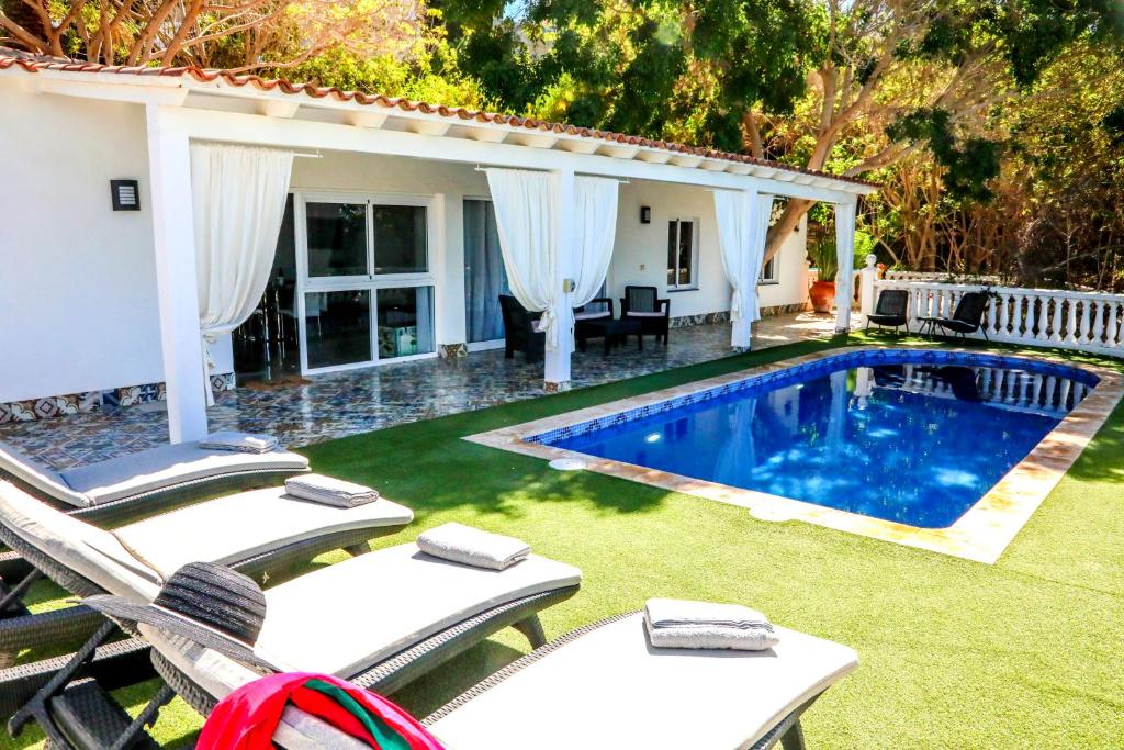 Villas Trillizos