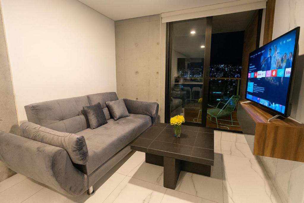 Luxury Loft Monterrey City Living at Landmark High Rise - Appartement Avec Balcon