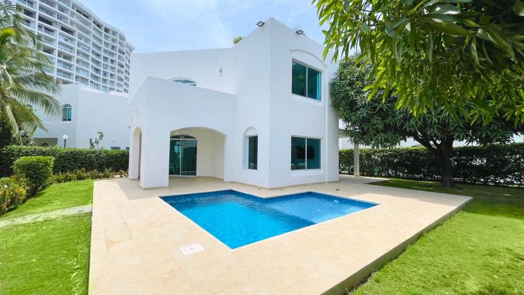 Πισίνα στο ή κοντά στο Cabaña ideal con piscina propia y salida al mar