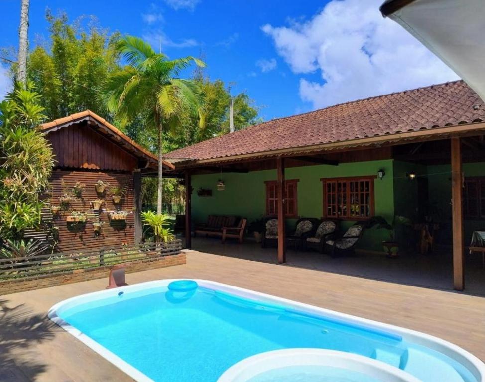 Hồ bơi trong/gần Casa Aconchegante em São Pedro da Serra