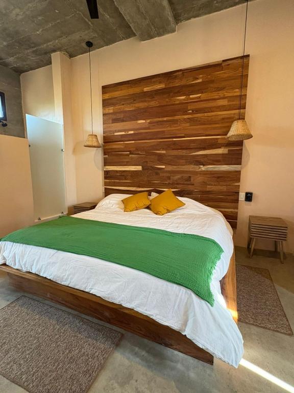 Casa Ampa Zikatela- Brisas de Zicatela- Puerto Escondido - Habitación Familiar Con Terraza