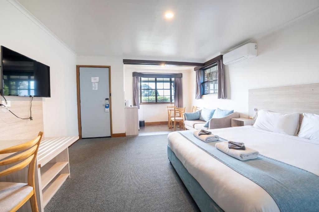 Olde Tudor Hotel - Resim 41