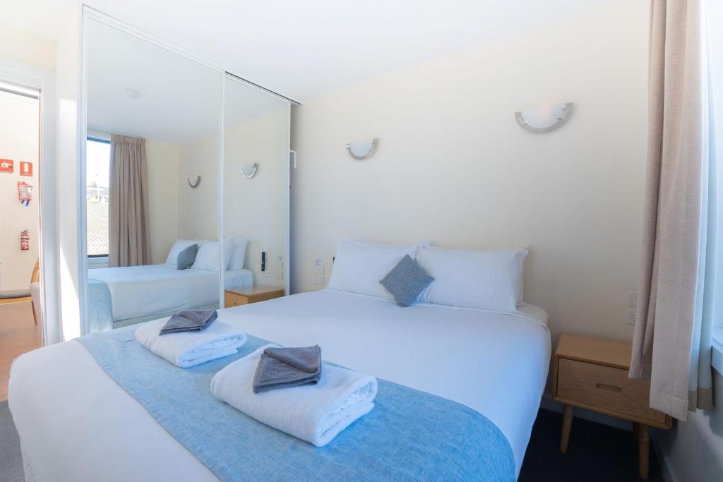 Olde Tudor Hotel - Resim 11