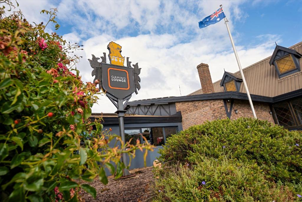 Olde Tudor Hotel - Resim 18