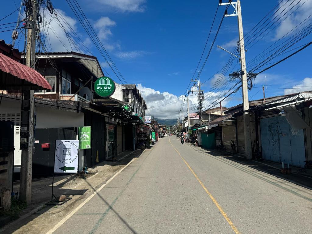 Gallery image of Cups House in Pai