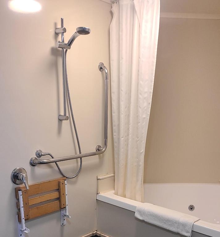 BK's Fountain Court Motel - Resim 9