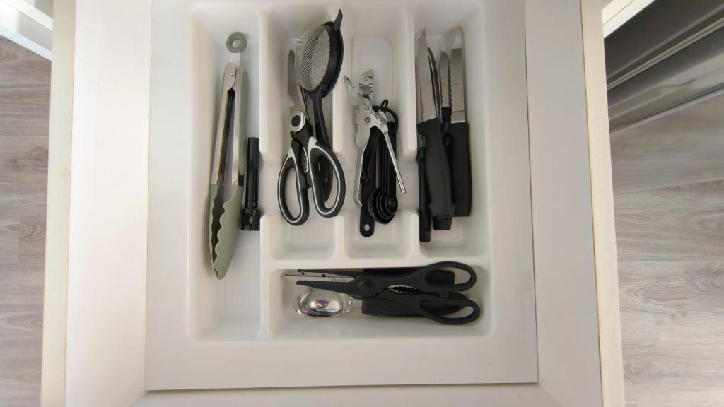 Cozy 3-Bed Home with Backyard near LynnMall - Resim 22