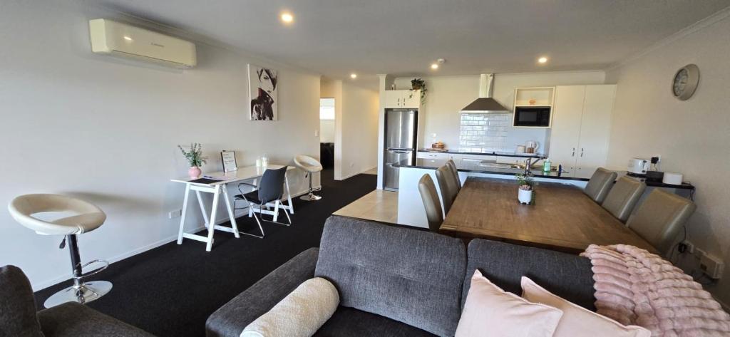 Stylish comfortable stay in Flagstaff Hamilton - Resim 4