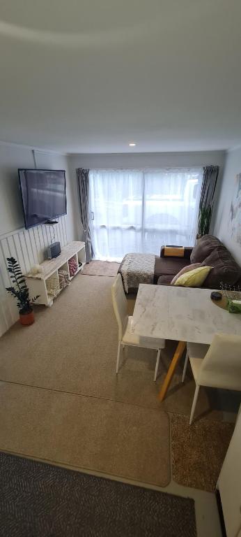 Sunshine Summit - Close to hospital, CBD, Beach - Resim 1