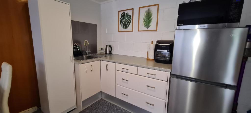 Sunshine Summit - Close to hospital, CBD, Beach - Resim 11
