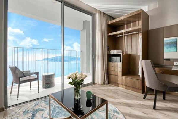 Nhà bếp/bếp nhỏ tại Winsgroup - Suites Panorama Grand