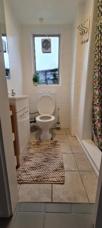 Sunshine Summit - Close to hospital, CBD, Beach - Resim 7